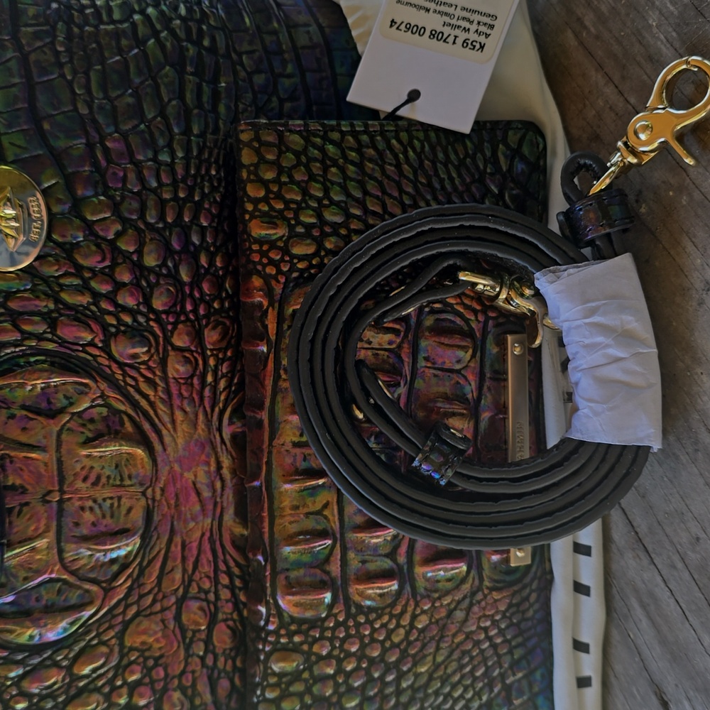 Brahmin Purse & Wallet - Picture 4 of 7
